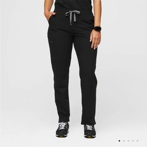 Figs Yola skinny scrub pants